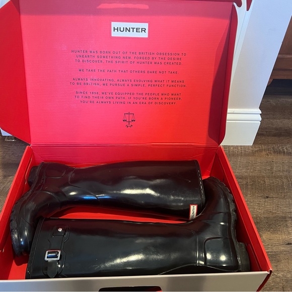 Hunter Boots - Picture 3 of 4